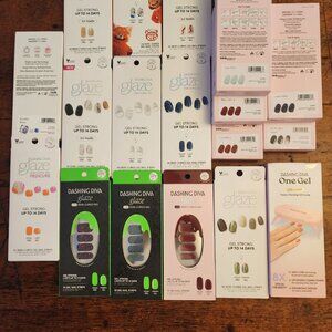 Dashing Diva Glaze Bundle Deal: Nail Gel Strip Collection + LED Curing Lamp